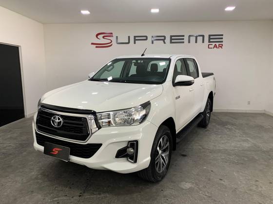 TOYOTA HILUX 2.8 SR 4X4 CD 16V DIESEL 4P AUTOMÁTICO